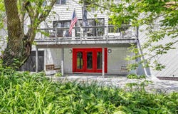 3880 Owl Song Ln, IowaCity, IA 52245
