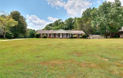 1605 Lake Lucerne Road SW, Lilburn, GA 30047