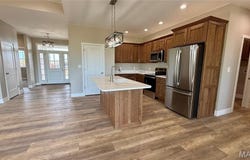205 E Larkspur Ct, Hannibal, MO 63401