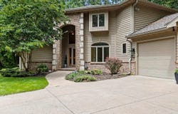 712 WILDERNESS Court, NEENAH, WI 54956
