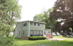105 2nd Street NE, New Prague, MN 56071