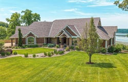1581 Silver Oak Court, Hazel Green, WI 53811