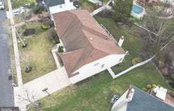 11 EXTON CIR, CHERRY HILL, NJ 08003