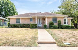 950 SYCAMORE Lane, Lancaster, TX 75146