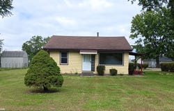 431 W Main Street, Agency, IA 52537