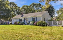 7 Spinning Brook Road, South Yarmouth, MA 02664