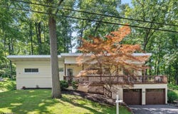 1295 Colonial Way, Bridgewater Twp., NJ 08807-1282