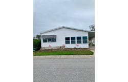 5806 Naples Dr, Zephyrhills, FL 33540