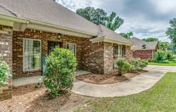 407 Pine Ridge Rd, Florence, MS 39073