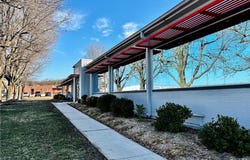3660  S School  AVE, Fayetteville, AR 72701