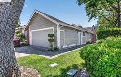 531 Silver Lake Dr, Danville, CA 94526