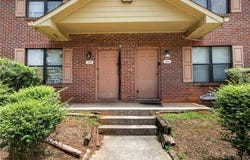 3212 Highpoint Ct, Snellville, GA 30078