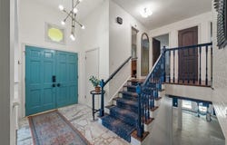 606 W Red Bridge Road, Kansas City, MO 64114
