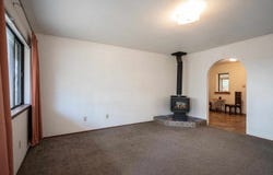 725 Salazar, Taos, NM 87571