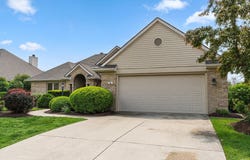 5702 Bell Tower Lane, Fort Wayne, IN 46815