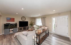 5602 Hollywood Drive, Parma, OH 44129