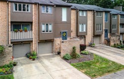 374 Central Drive, Cranberry Twp, PA 16066