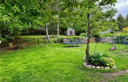 72 Farnum Pike, Smithfield, RI 02917