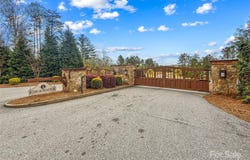 Waters Edge Drive unit: 49, Granite Falls, NC 28630