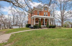 320 East St, Tipton, IA 52772