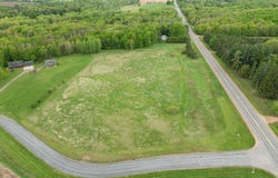 9.72 Acres BAYWOOD SHORES, Stratford, WI 54484