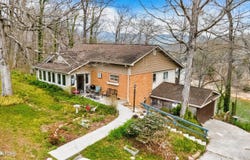 961 Indian River Boat Dock Rd, Jacksboro, TN 37757