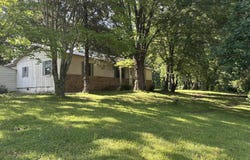 134 Woodlawn Drive, Jamestown, TN 38556