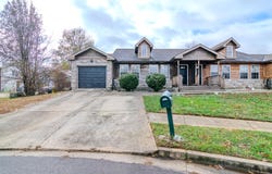 100 Mossey Cup Court, Georgetown, KY 40324