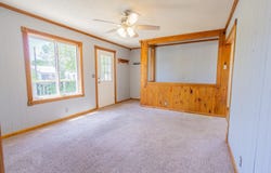 529 S College Ave, Salina, KS 67401