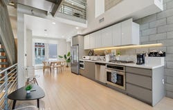 3450 Cahuenga Boulevard W, Los Angeles, CA 90068