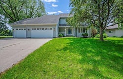 2326 Snowbird Lane, North Mankato, MN 56003