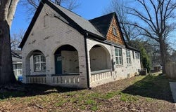 880 Westmont, Atlanta, GA 30311