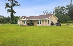 4982 Tillie Smith, Orange, TX 77630
