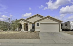 11437 Flor Gentiana Drive, Socorro, TX 79927