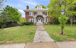 505 JACKSON Ave, Lexington, VA 24450
