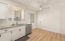 1407 E MOUNTAIN VIEW Road, Phoenix, AZ 85020