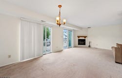 66 Garden Ct, Roxbury Twp., NJ 07876-1254