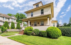 53 Ackerman Avenue, Saddle Brook, NJ 07663