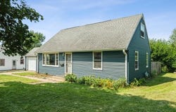 703 40th Street SE, Cedar Rapids, IA 52403