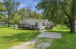 710 Front St, Pacific Junction, IA 51561