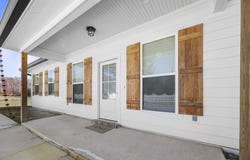 26400 Ponchatoula Dr, Springfield, LA 70462