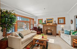 612 Monroe Ave, Racine, WI 53405