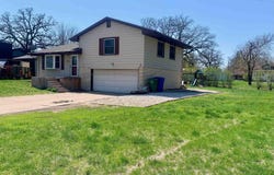 716 S Locust Street, Jefferson, IA 50129