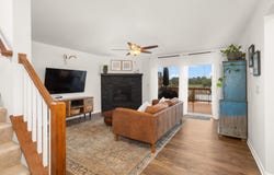 1504 Walnut Ct, Hartford, WI 53027