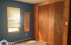 300 S 5th Street, Thornton, IA 50479