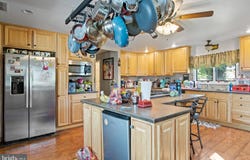 484 BROUGH ROAD, ABBOTTSTOWN, PA 17301