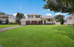 29 MAURICE LN, HATBORO, PA 19040