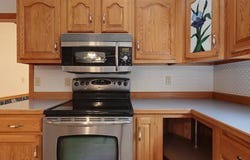 3 Snowy Cir, Dracut, MA 01826