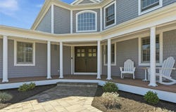 25 Lighthouse Road, Southold, NY 11971