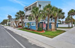 724 1ST Street S, Jacksonville Beach, FL 32250